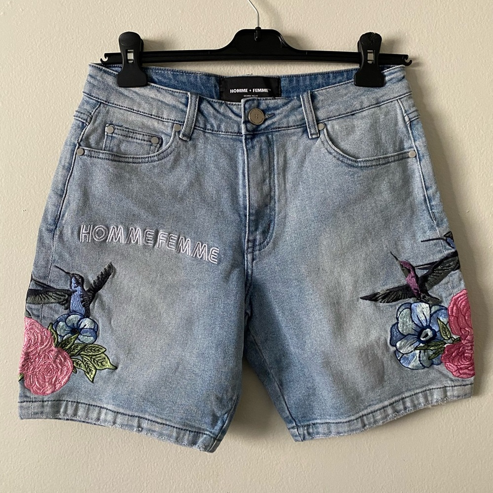 Homme+femme blue Denim Shorts with Floral Embroidery